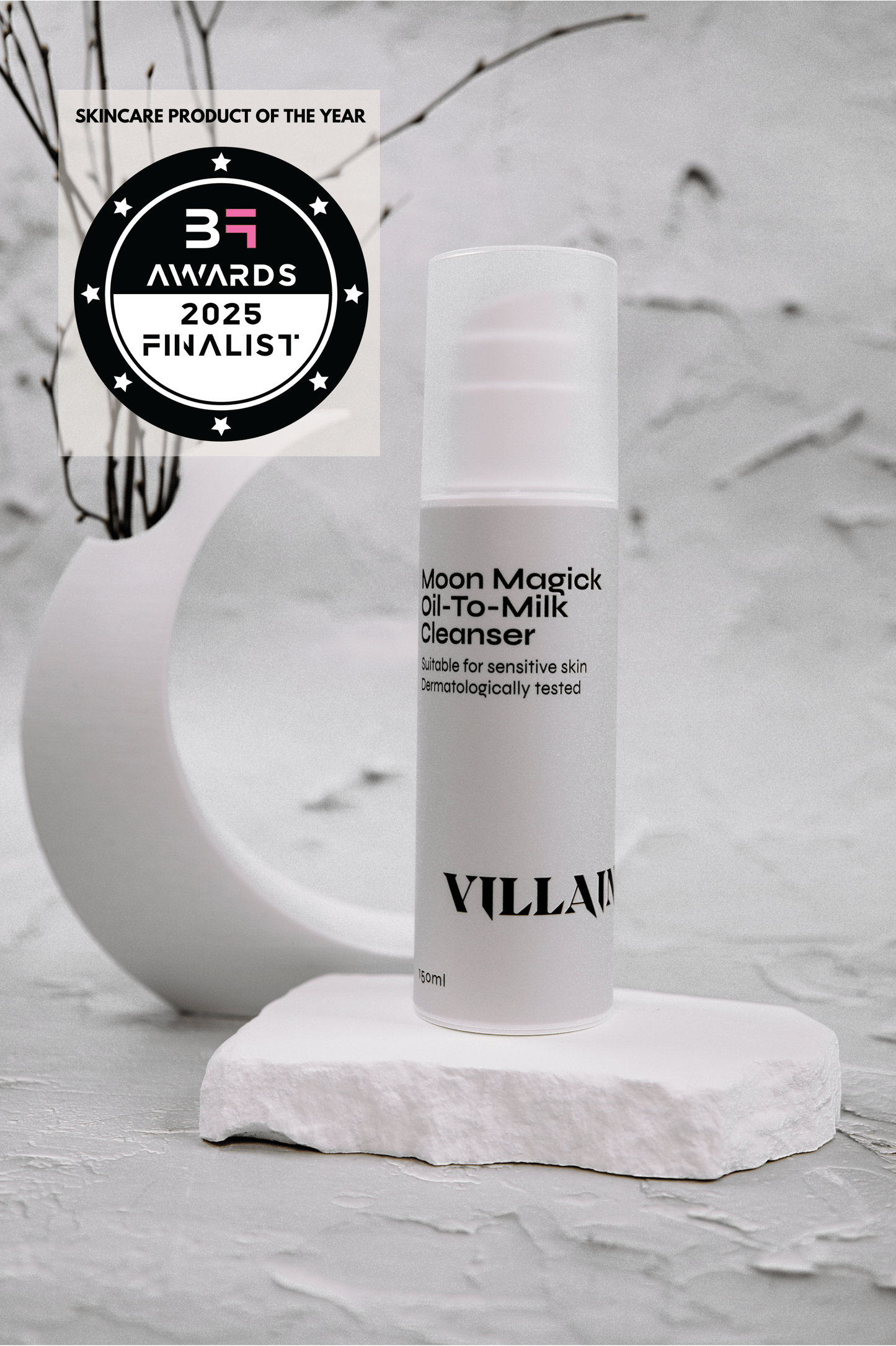VILLAIN Skin Moon Magick Oil-To-Milk Cleanser 150ml Moon Magick Oil-To-Milk Cleanser 150ml