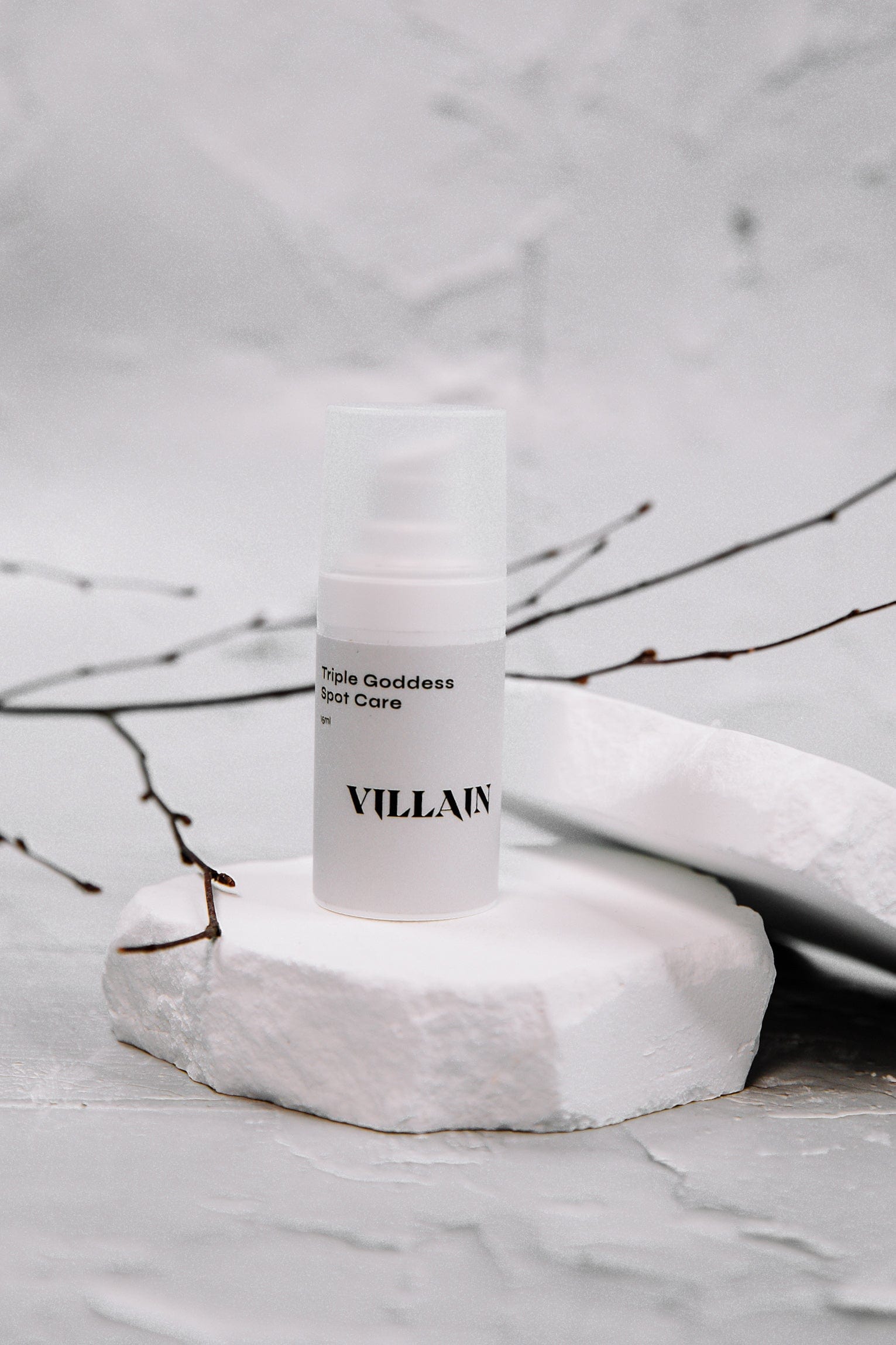 VILLAIN Skin skincare Triple Goddess Acne Spot Serum 15ml Triple Goddess Acne Spot Serum 15ml
